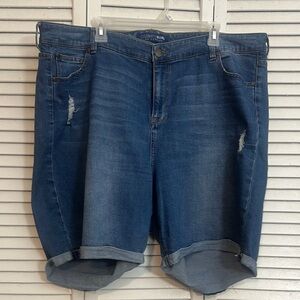 Celebrity Blue Rolled Hem Denim Shorts